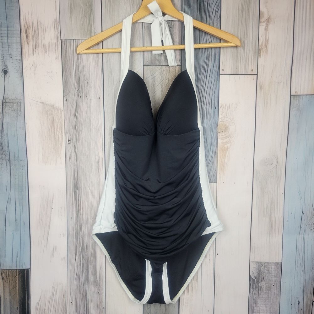 Sia Australia Black White Tummy Control Halter One Piece Swimsuit Size 10